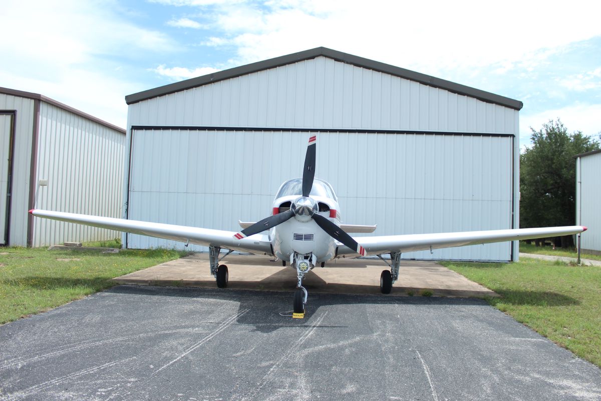 N892R Beechcraft Debonair