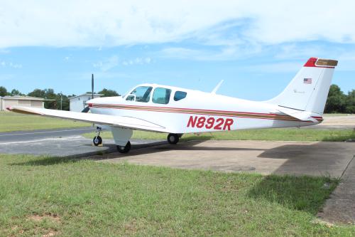 N892R Beechcraft Debonair